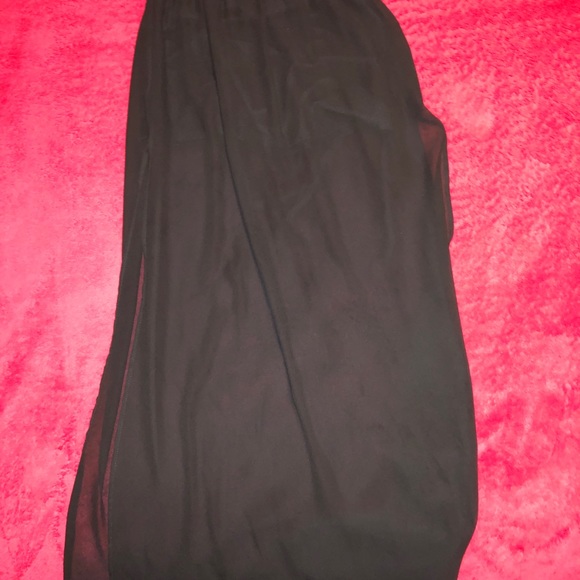 Skirt - Picture 2 of 2